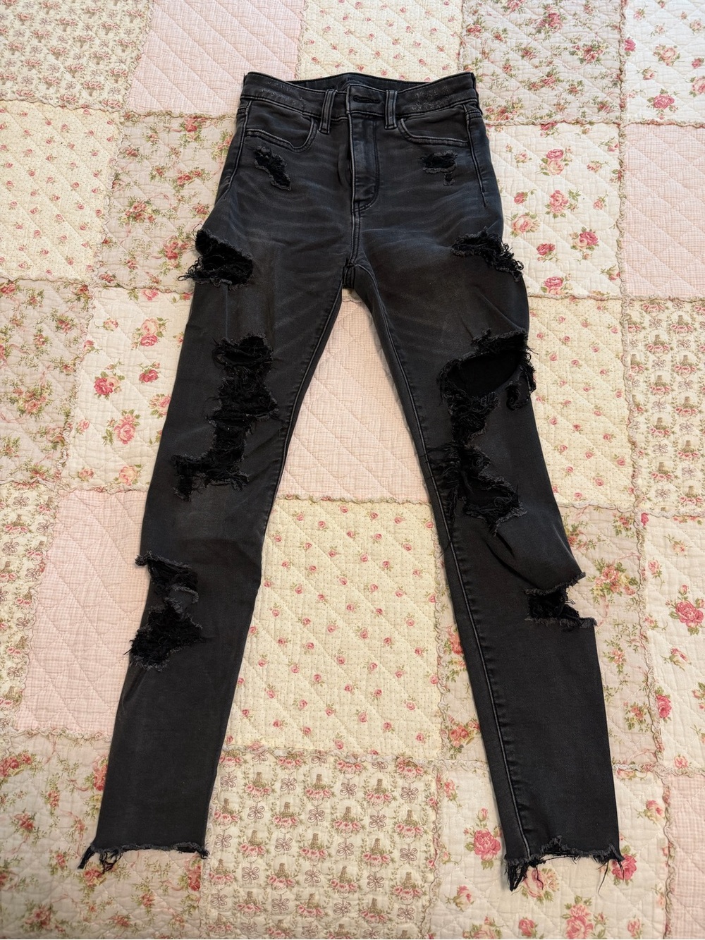 American Eagle Outfitters Black Distressed Skinny Jeans